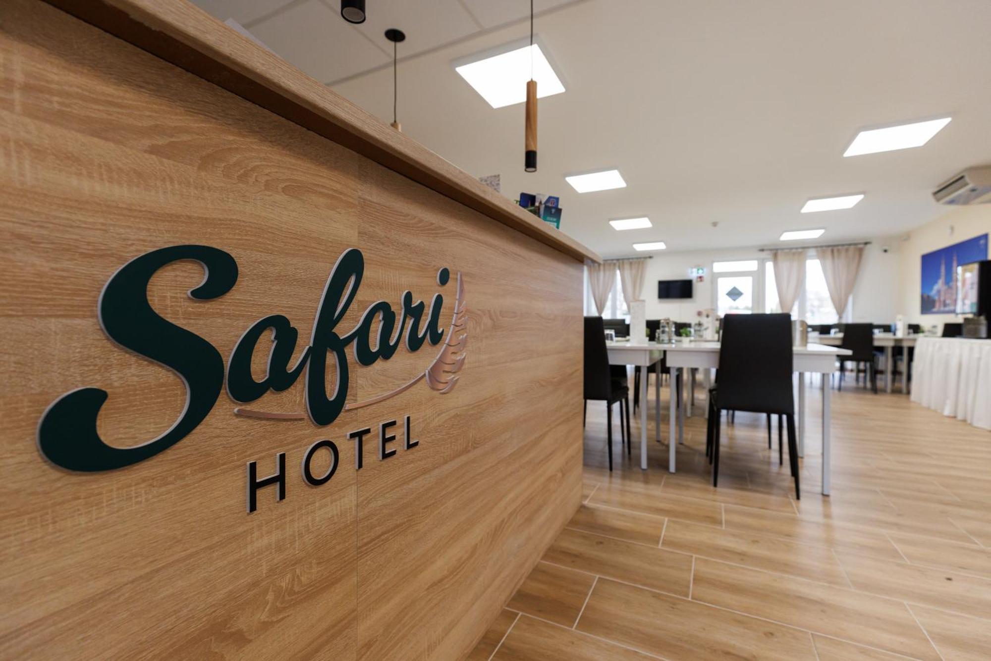Safari Hotel Szegedin Exterior foto